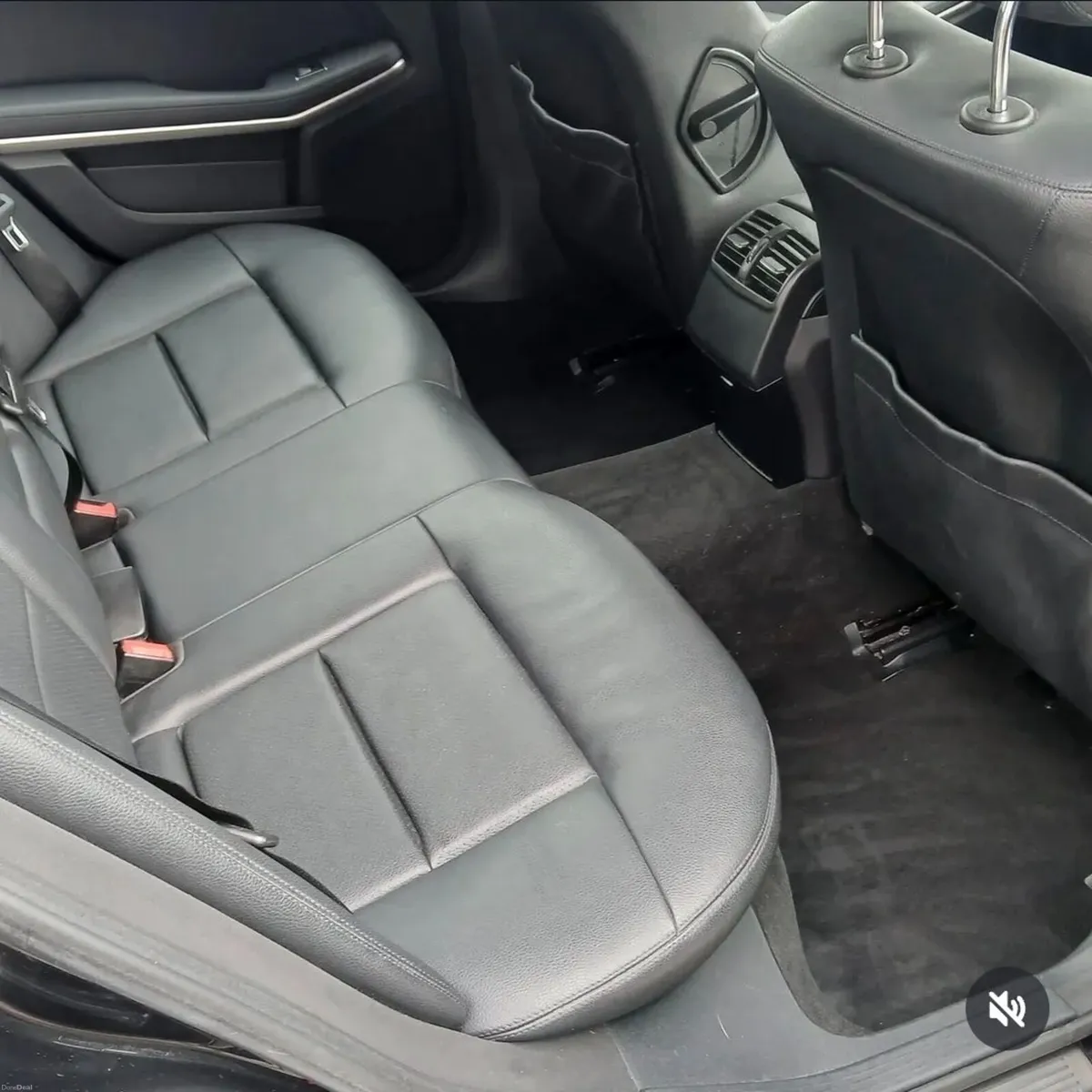 Mercedes-Benz E-Class 2011 - Image 5