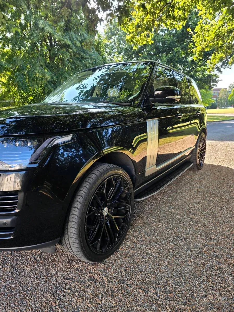 Range Rover Vogue - Image 2