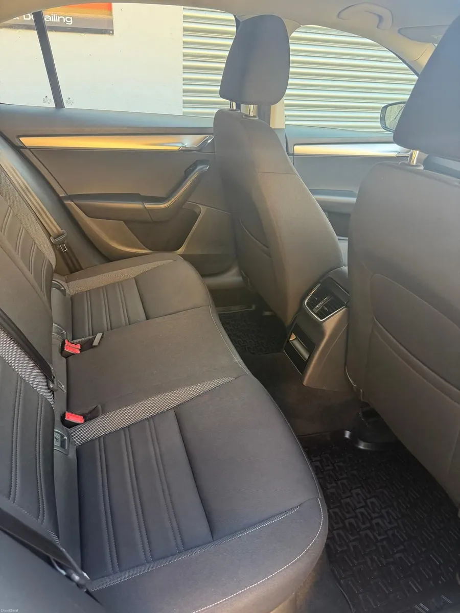ŠKODA OCTAVIA 2.0 TDI SE TECHNOLOGY 150 PS 5DR H/B - Image 3