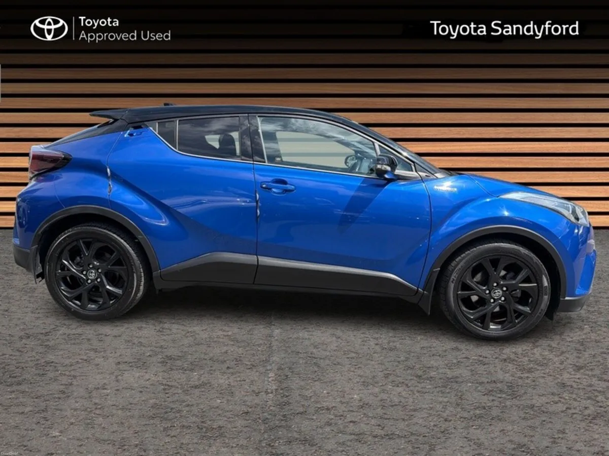 Toyota C-HR HYBRID LUNA SPORT // ALLOY WHEELS // A - Image 3
