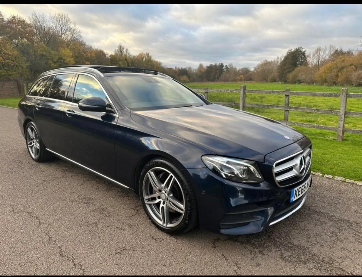 Mercedes-Benz E-220 AMG Line Premium Plus - Image 1