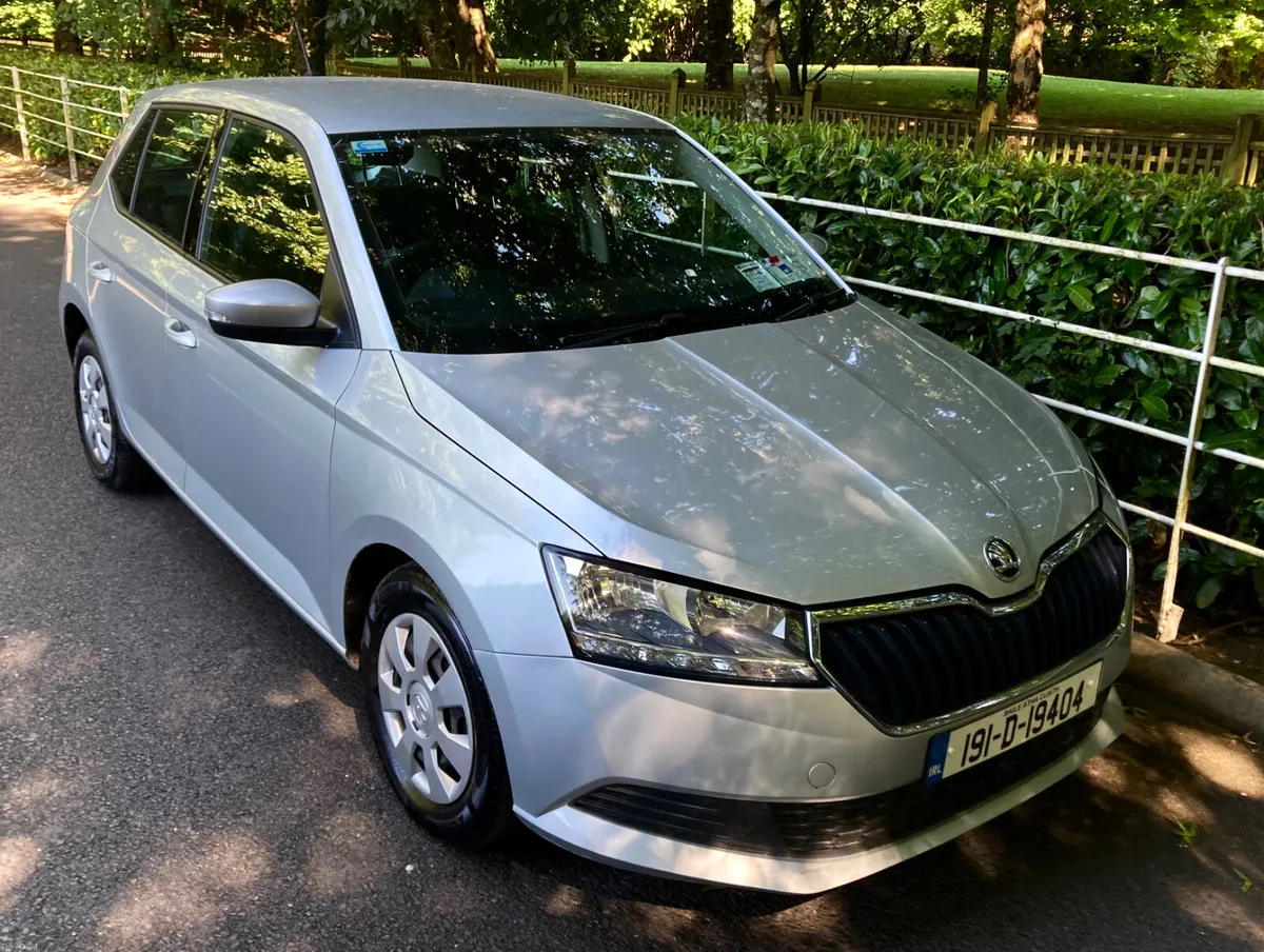 Skoda Fabia 1.0 MPI Deluxe Edition Spotless Car - Image 5