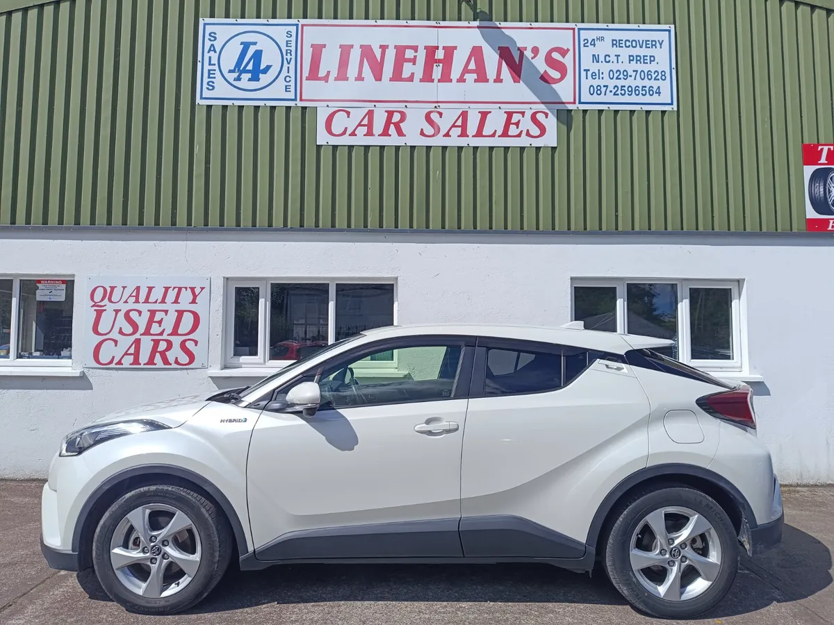 Toyota CHR 2018 1.8 Petrol Hybrid - Image 4