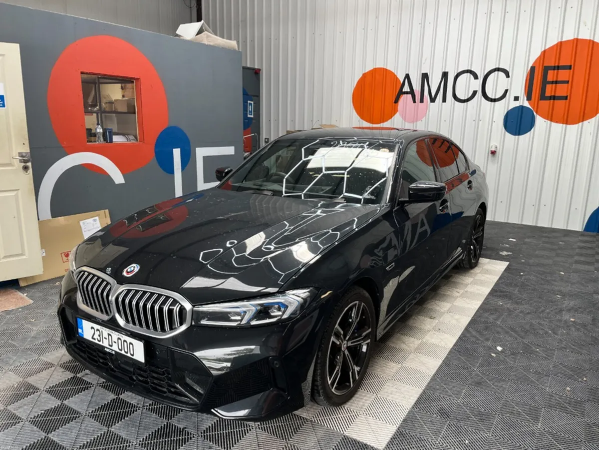 BMW 3-Series 2023 BMW 330E M-SPORT 2.0 AUTOMATIC / - Image 5