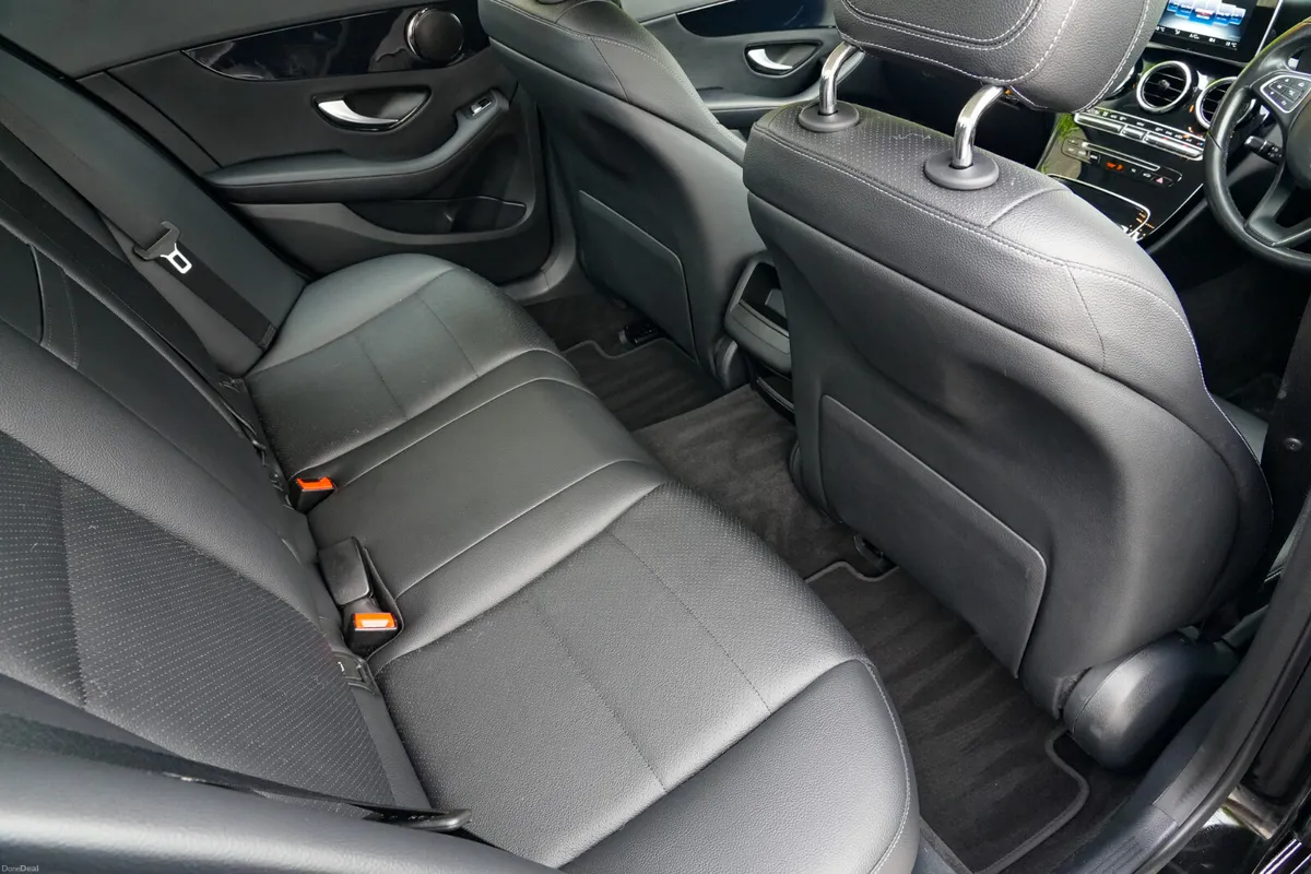 2017 Mercedes-Benz C-Class Diesel Automatic - Image 4