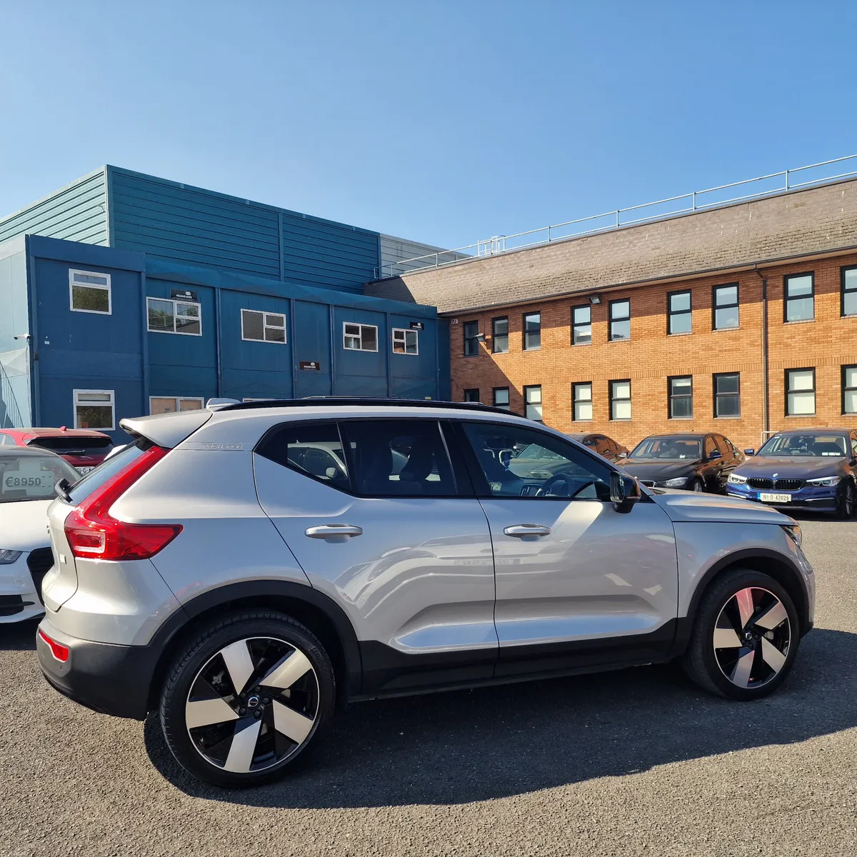 Volvo XC40 2023 231hp Ultimate 69 kWh - Image 6