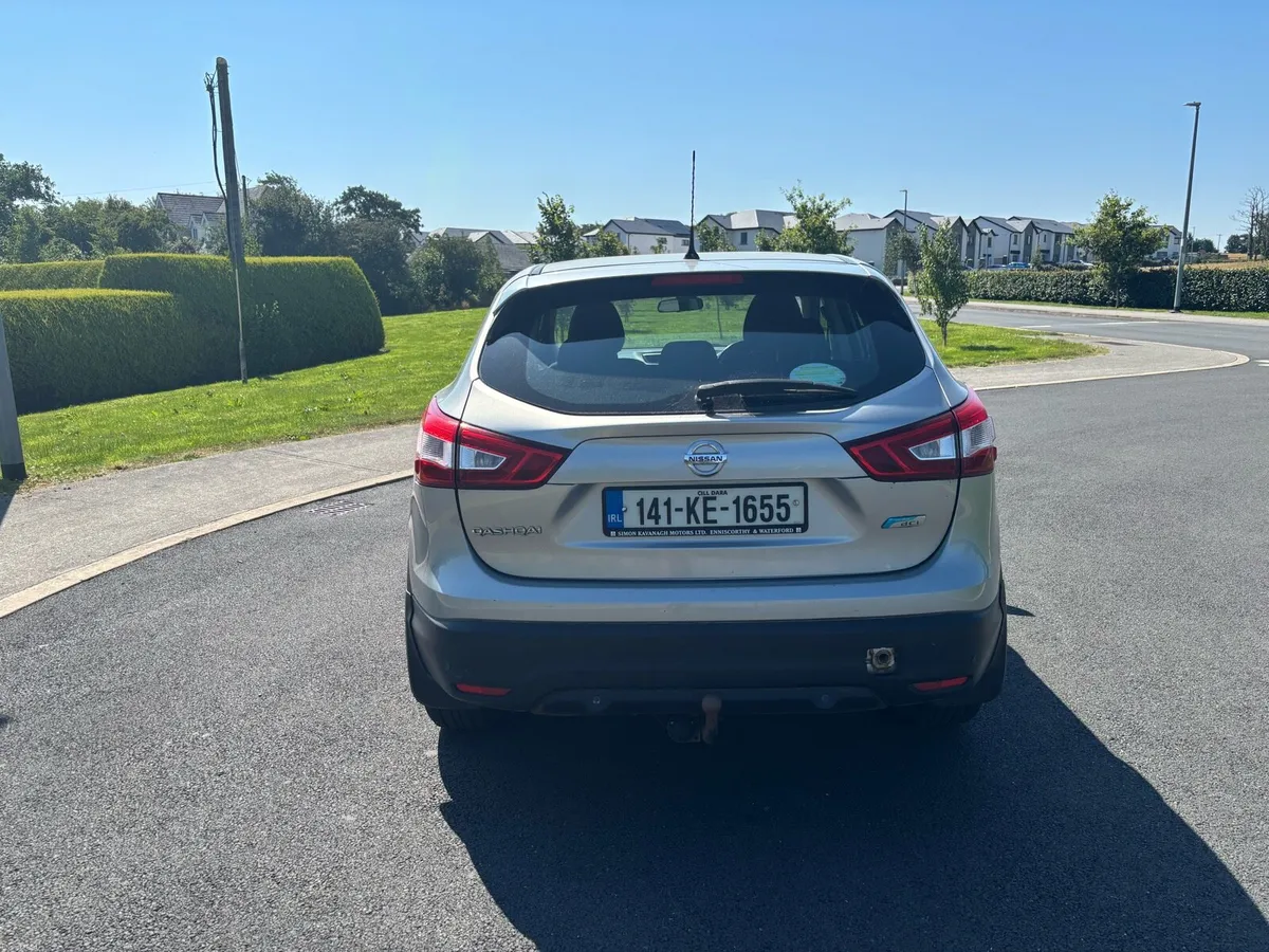 141 Nissan Qashqai - Image 4