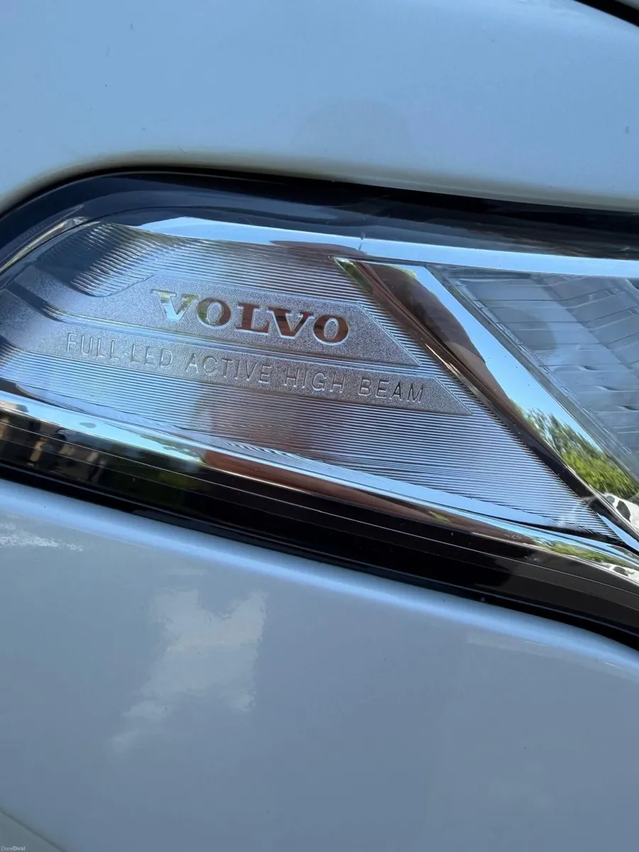 Volvo XC90 2016 - Image 2