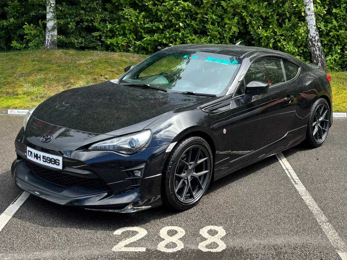 2017 Toyota GT86 Manual – Modellista kit - Image 1