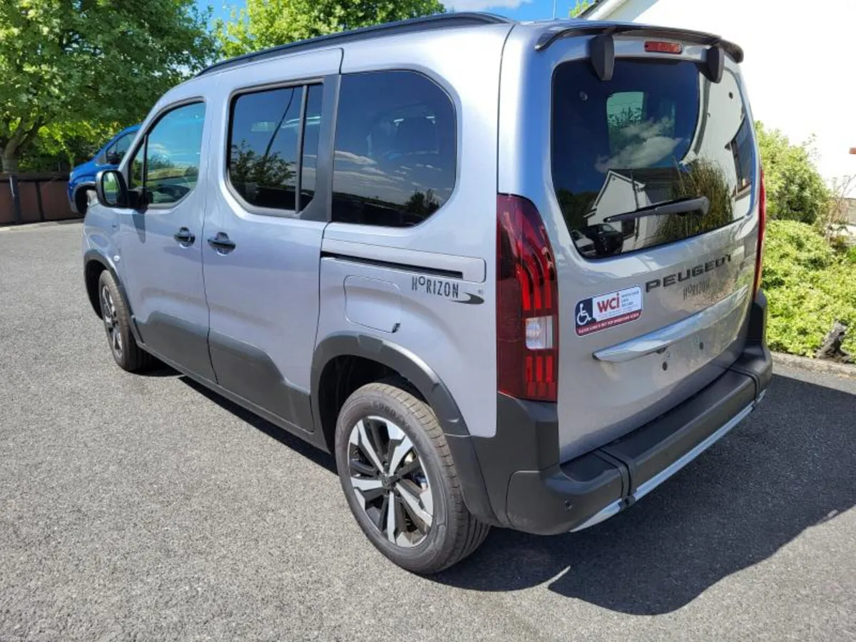 Wheelchair Accessible Auto New - Image 4