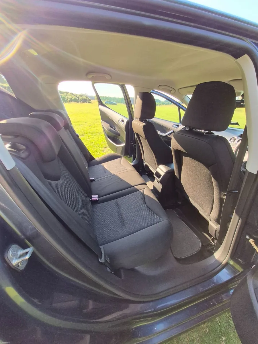 Peugeot 308 2013 - Image 2