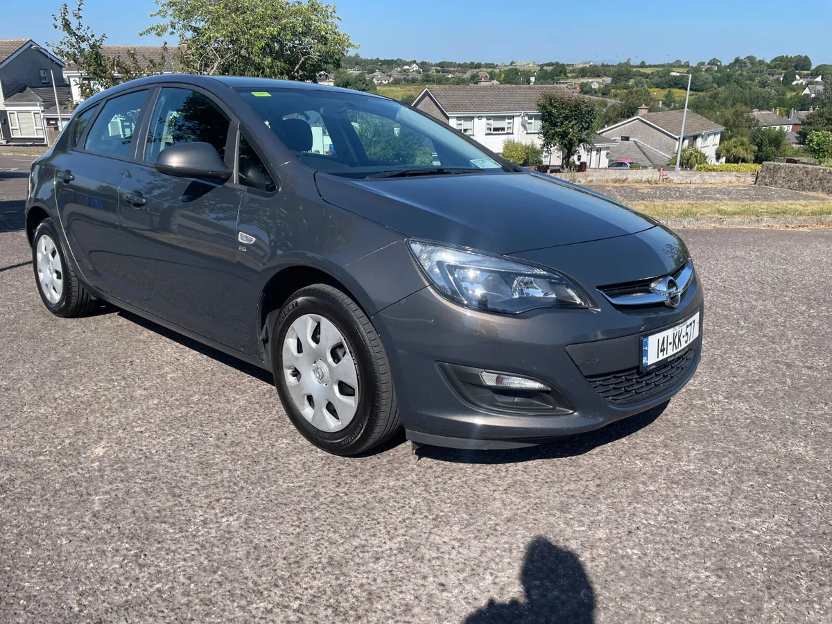 OPEL ASTRA 141 1.4 NCT 05/27 TAX 01/27 IMMACULATE - Image 1