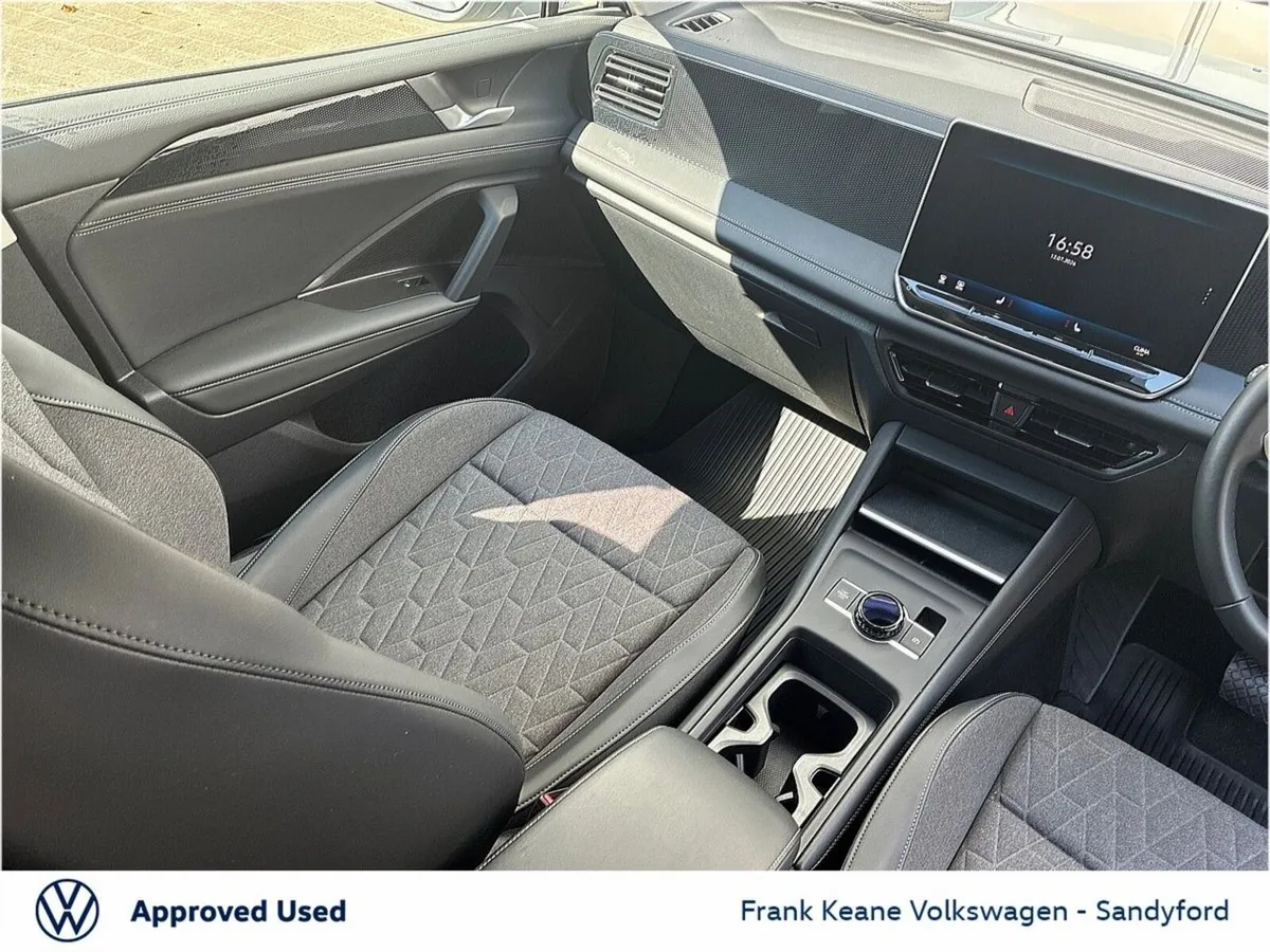 Volkswagen Tiguan 2.0 TDI 150HP Life DSG AUTO  @Fr - Image 3