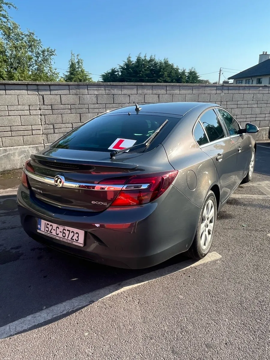 Vauxhall Insignia - Image 2