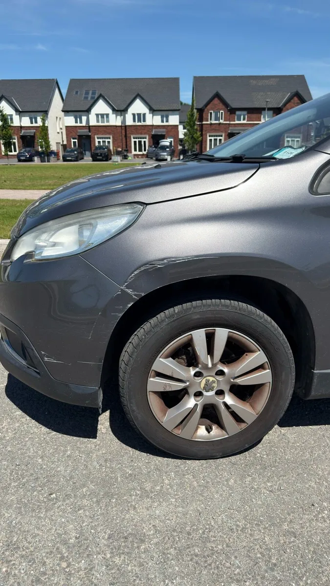 Peugeot 1.2 Petrol automatic - Image 6