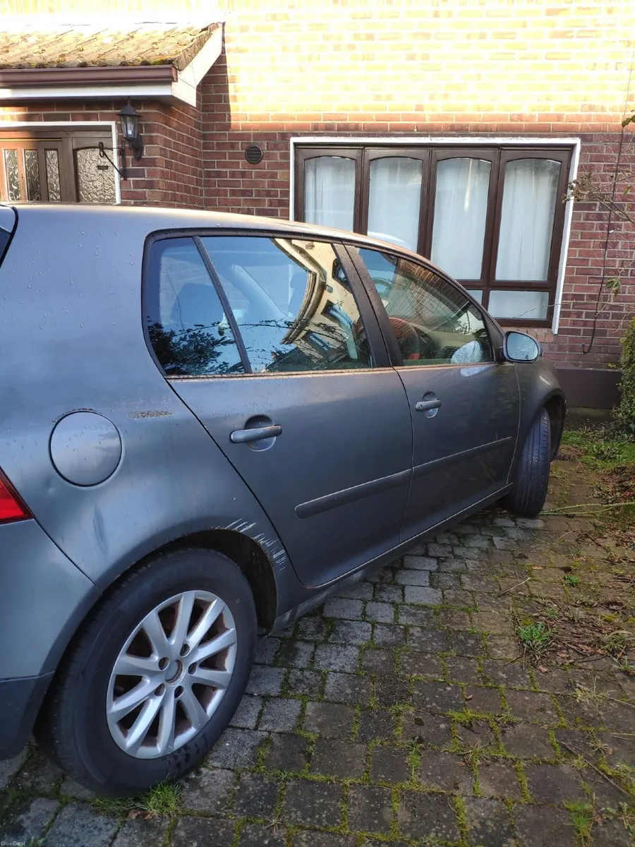 Volkswagen Golf 2009 - Image 4