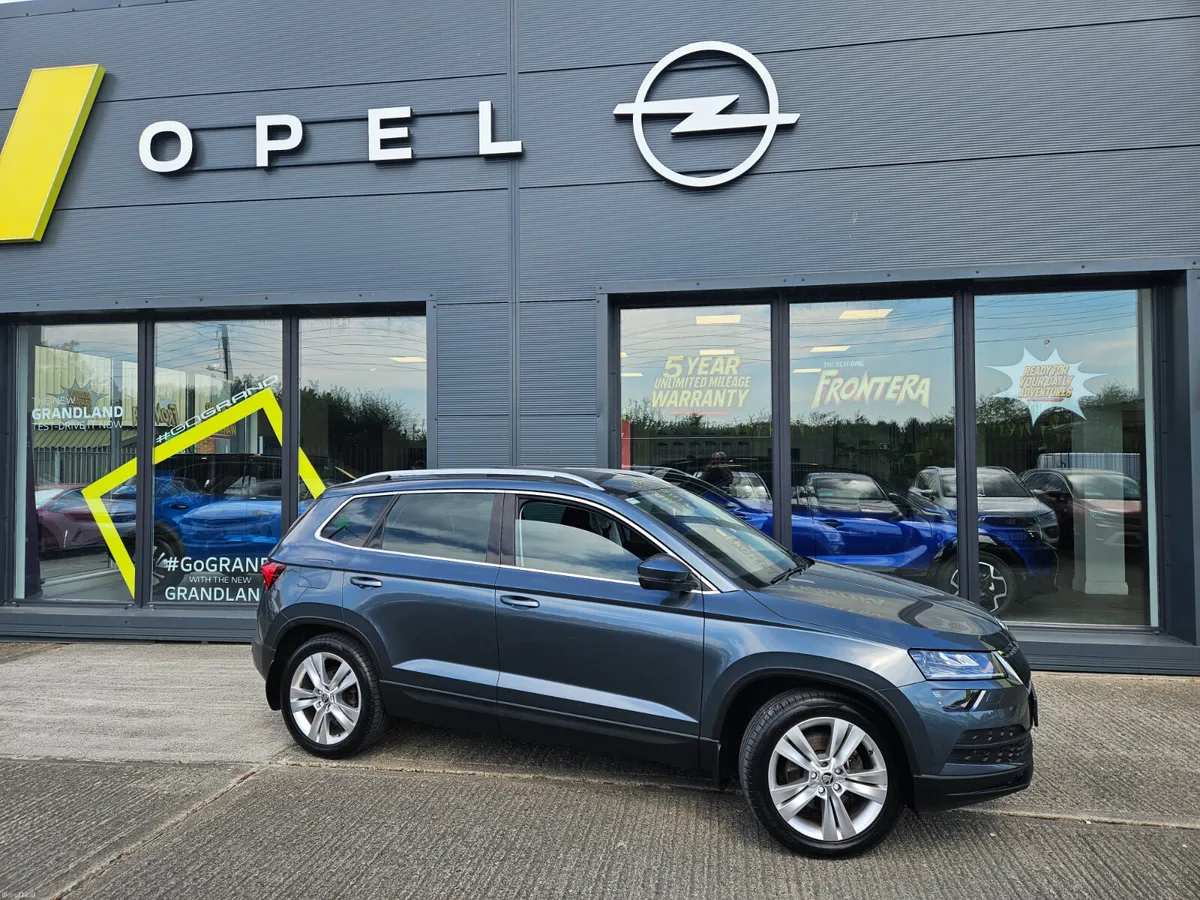 Skoda Karoq 2.0TDI 150bhp 4X4 Style Pan Roof - Image 3