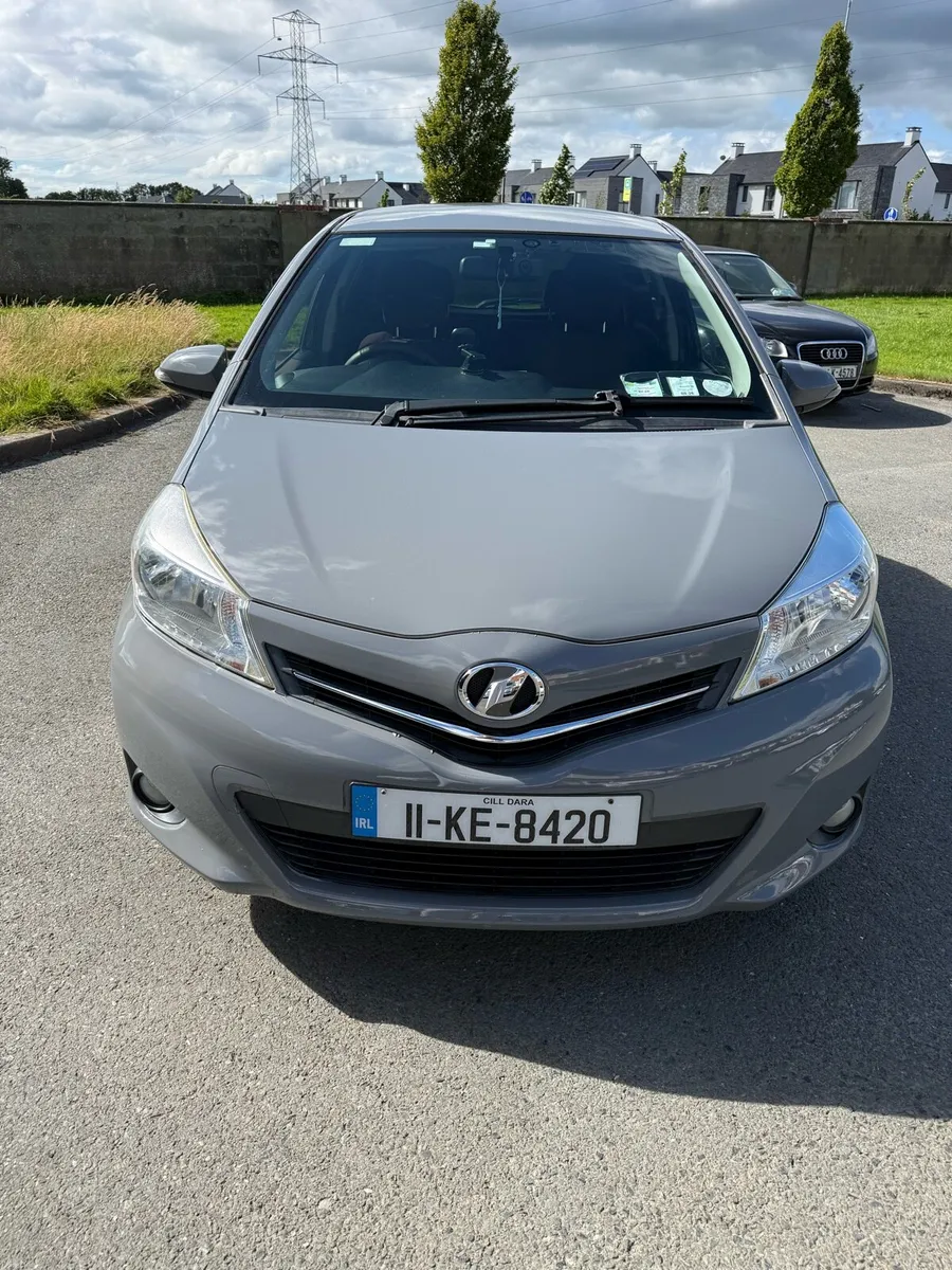 Toyota Vitz Petrol Automatic Jewela - Image 2