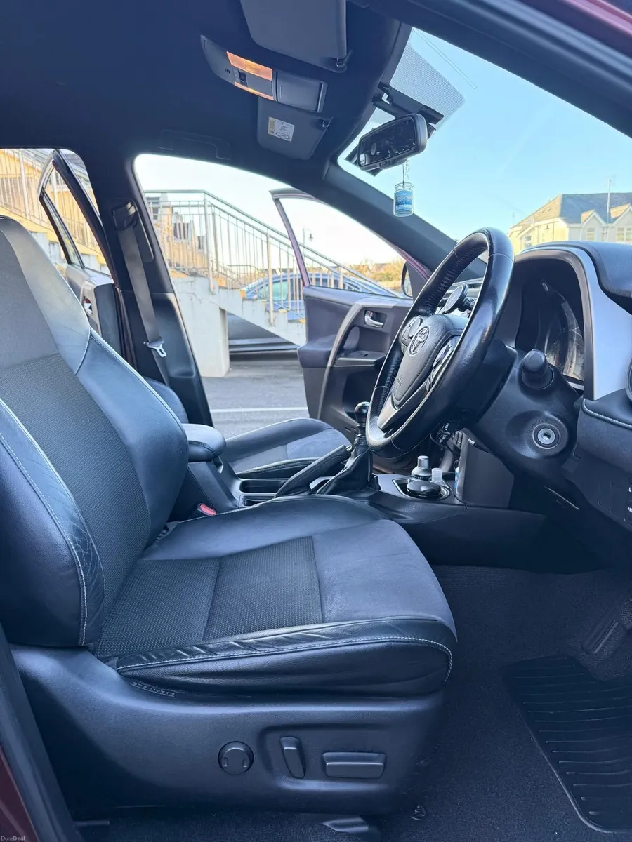 Toyota RAV4 2016 - Image 6