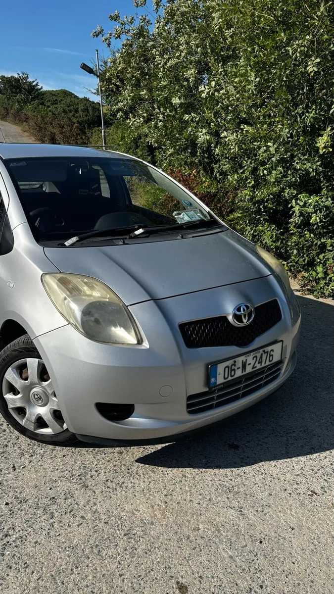 2006 Toyota Yaris - Image 2