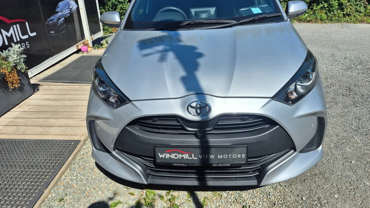 Toyota Yaris 1.0 Automatic - Image 3