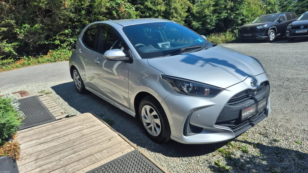 Toyota Yaris 1.0 Automatic - Image 2