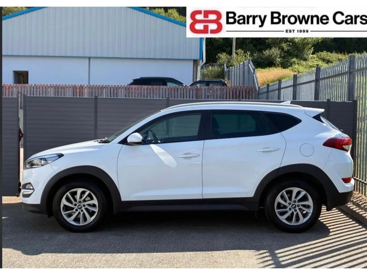 Hyundai Tucson EXECUTIVE 1.7 5DR - Image 3