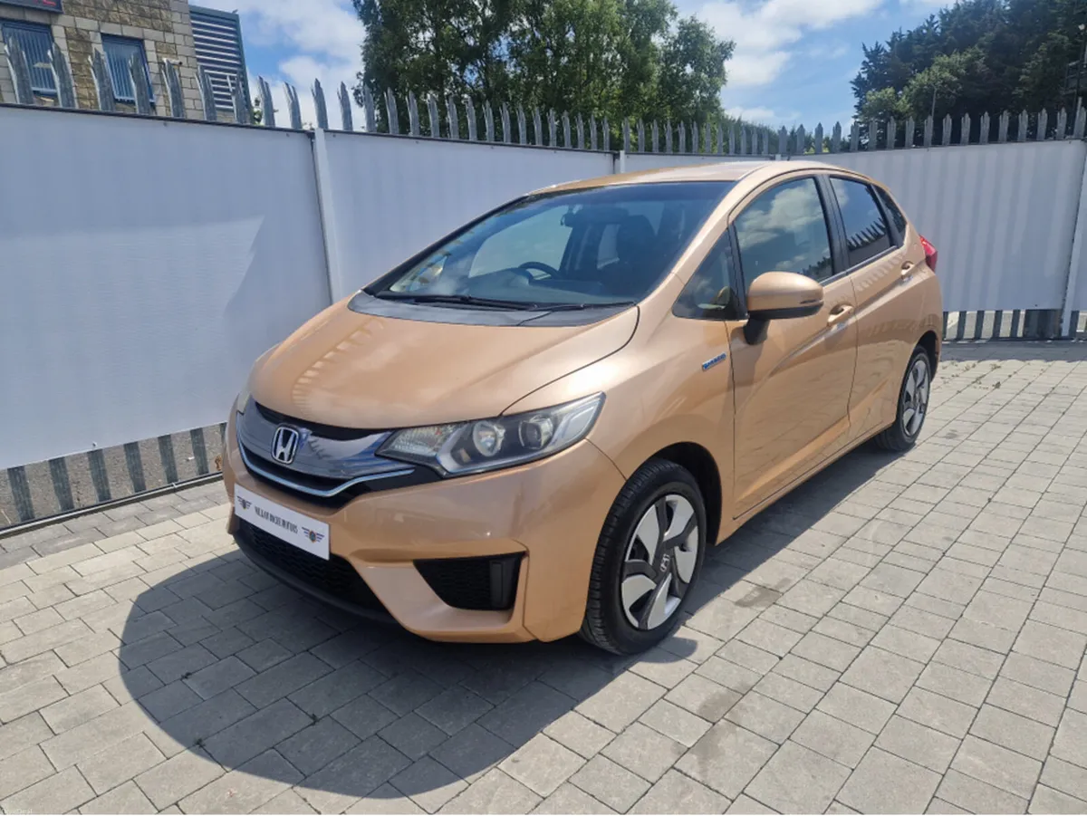 Honda Fit 1.5  PETROL HYBRID - Image 3