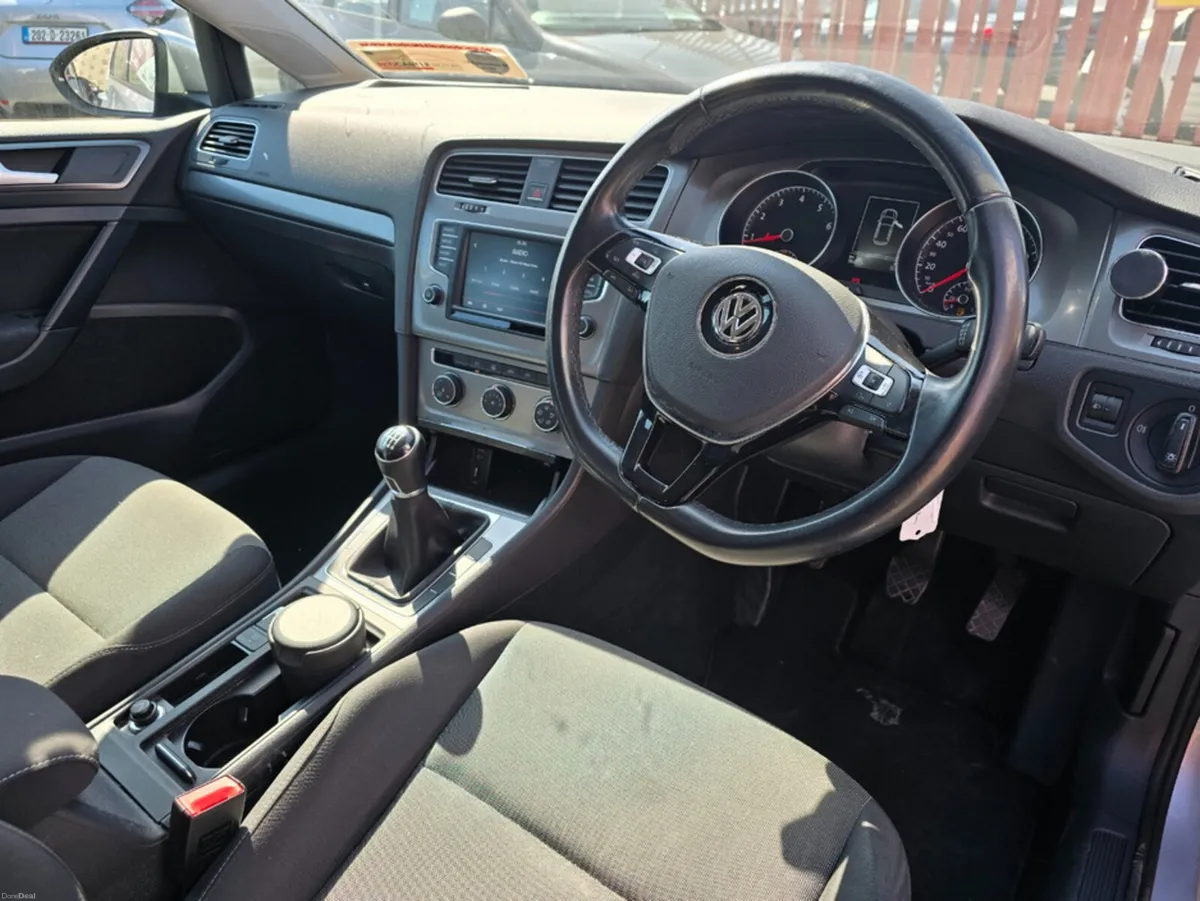 Volkswagen Golf TRENDLINE 1.2 TSI MANUAL 6SPEED FW - Image 2