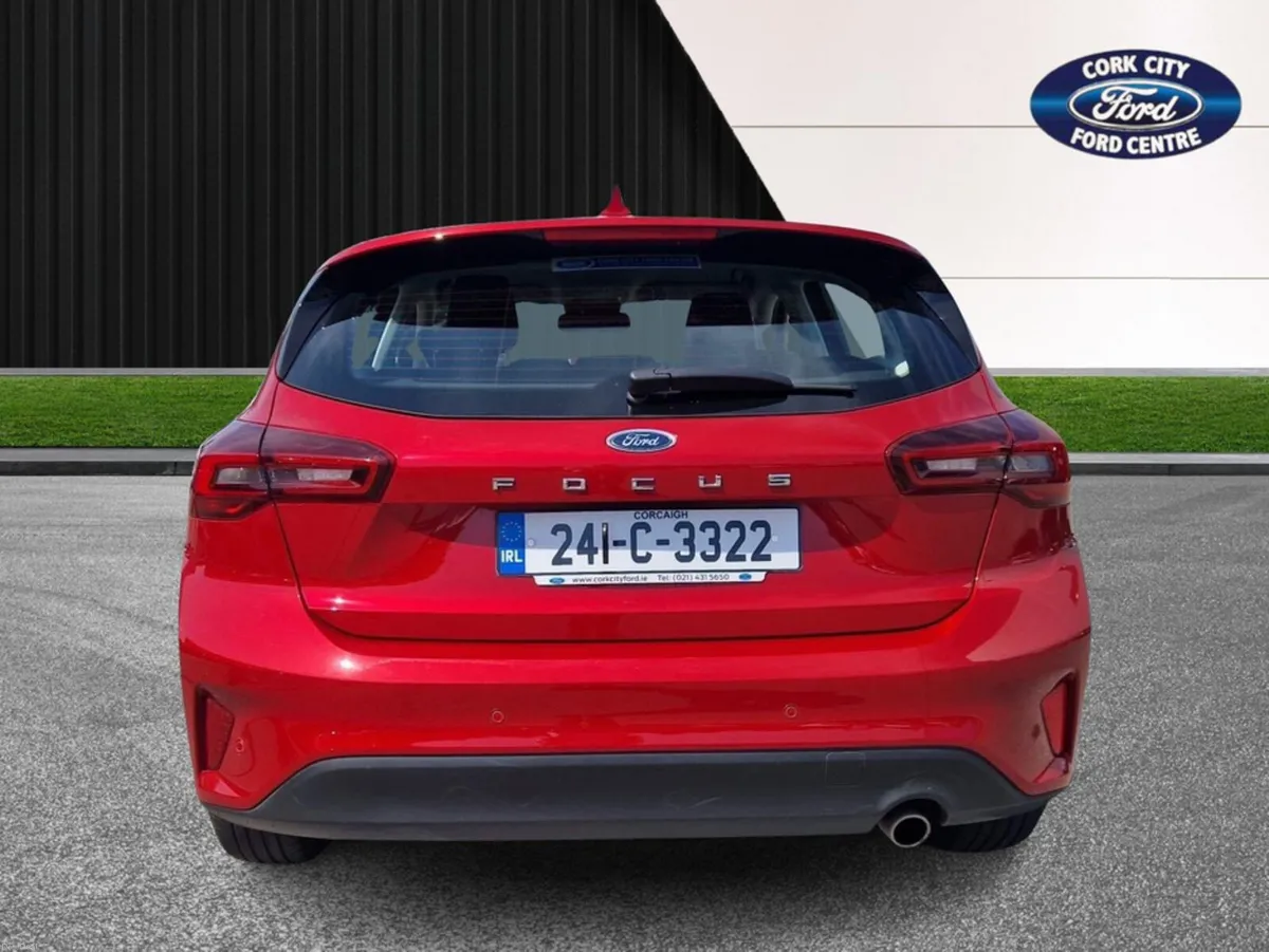 Ford Focus TITANIUM 1.0T 125 M6 4DR - Image 4