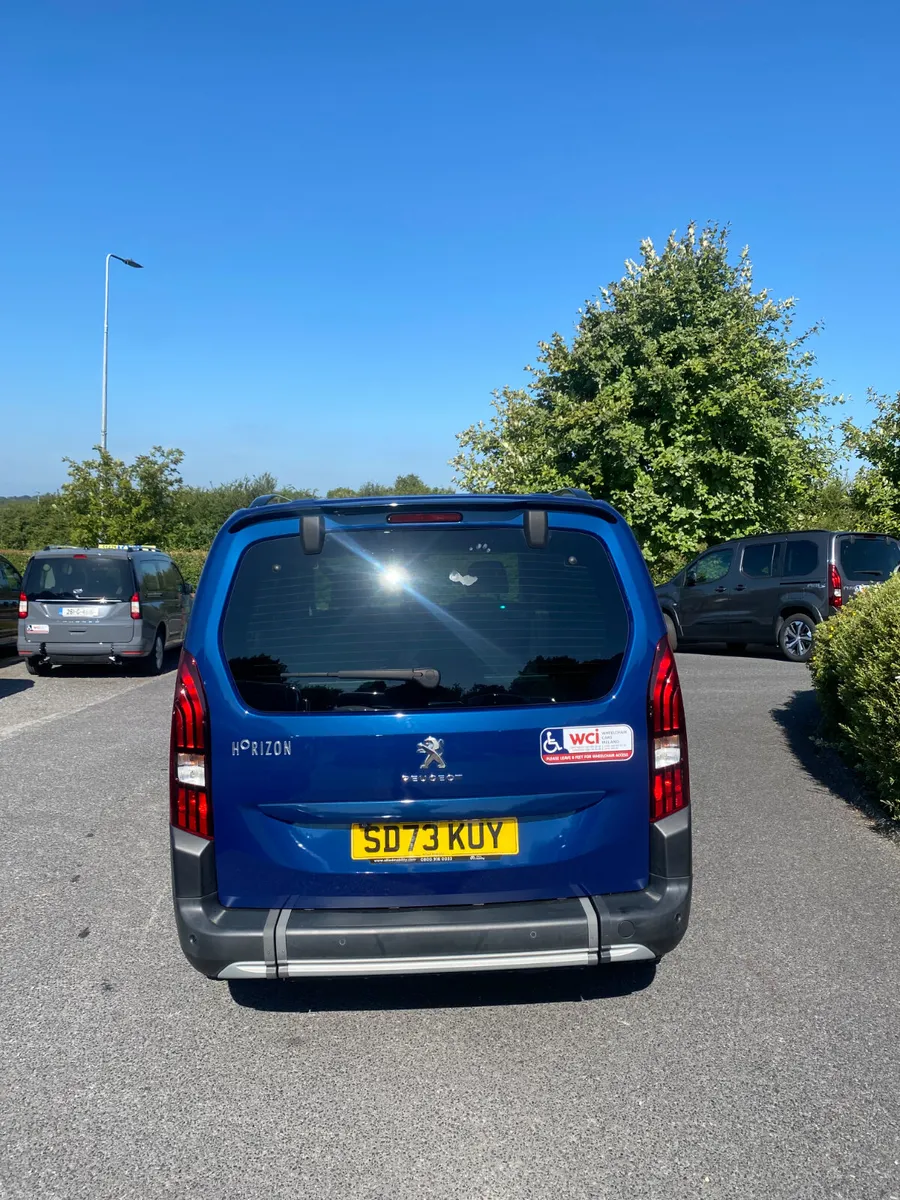Wheelchair Accessible Peugeot Rifter 2023 - Image 3
