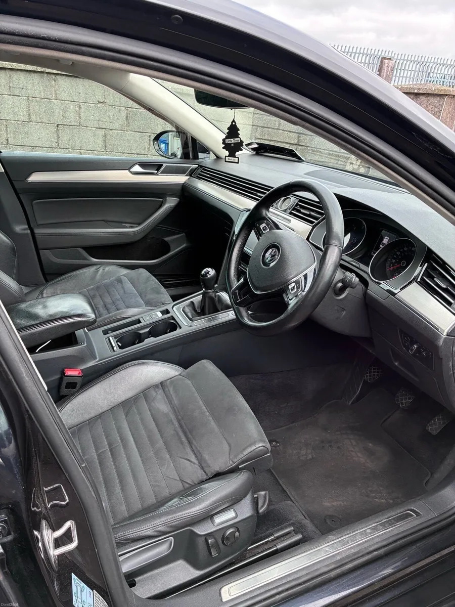 Volkswagen Passat highline - Image 2