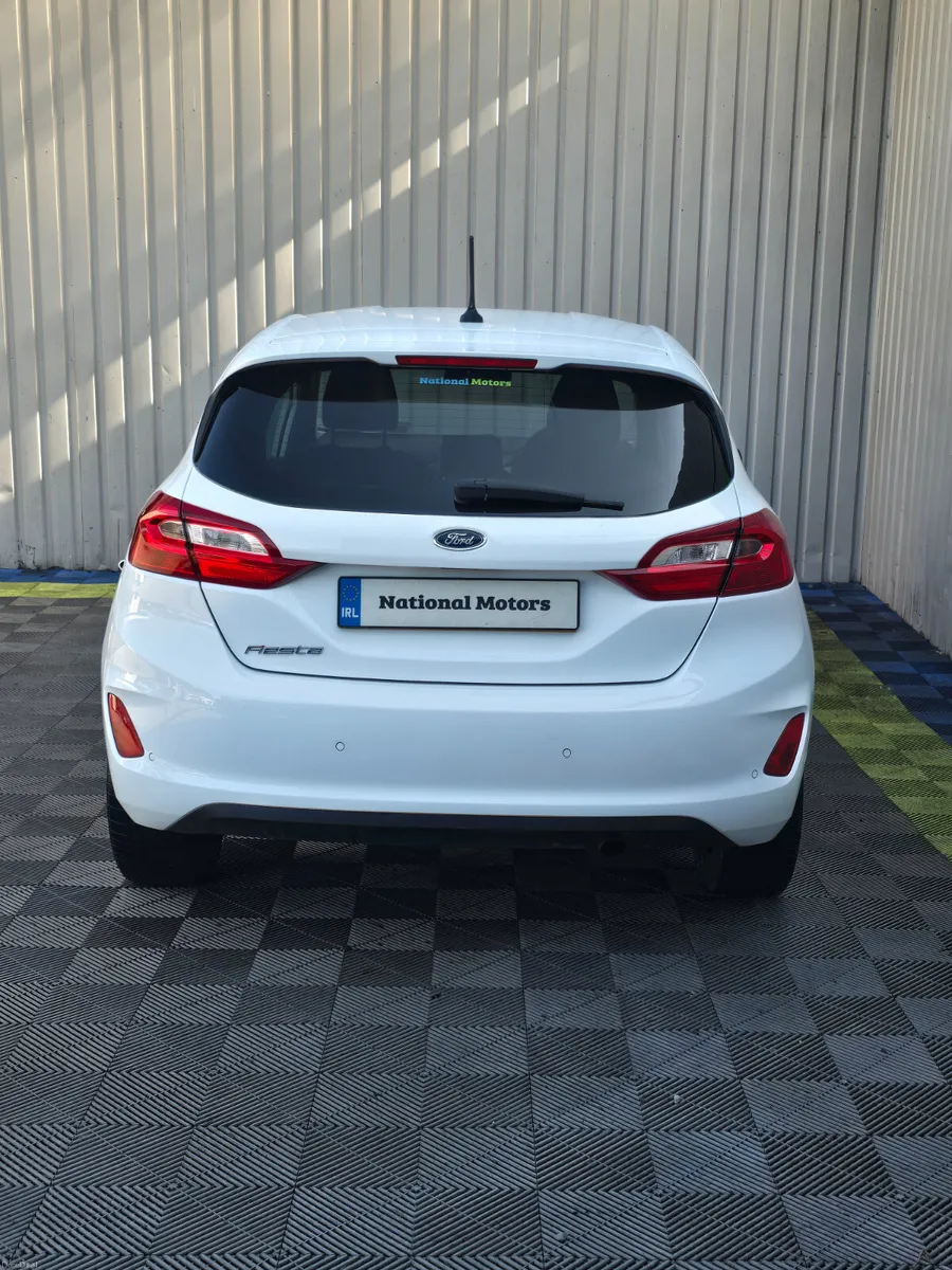 2017 Ford Fiesta 1.0 Petrol - Image 4