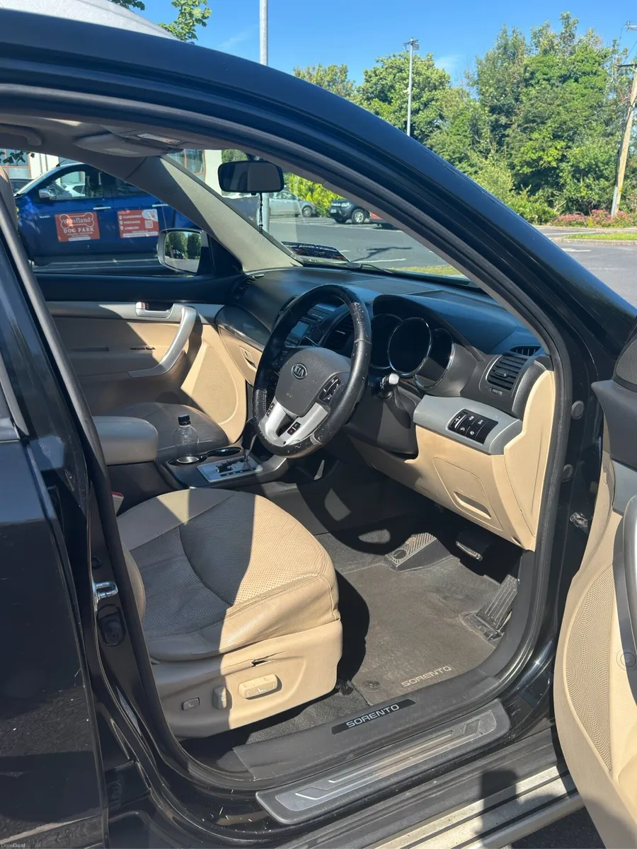 Kia Sorento - Image 4