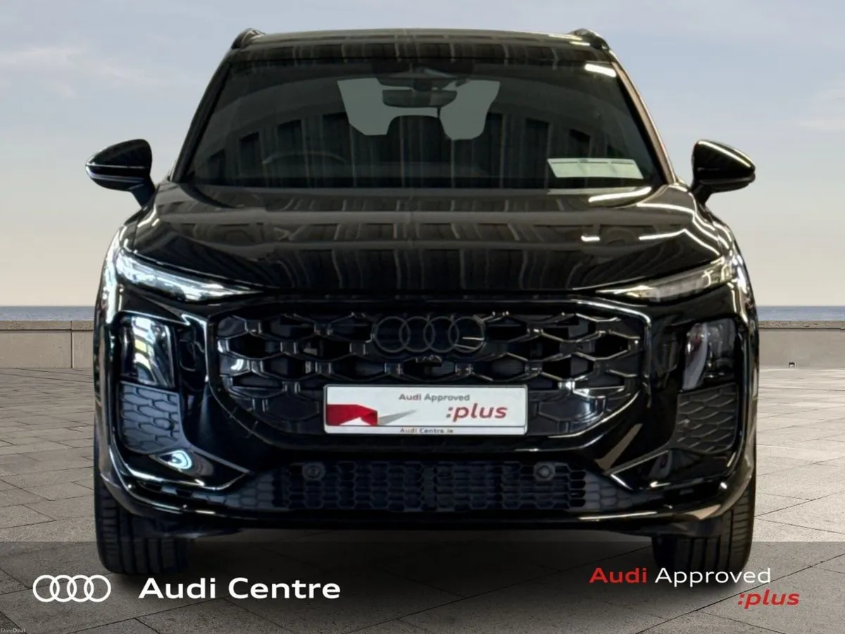 Audi Q3 SB 35TFSI 150 S-T S LINE - Image 2