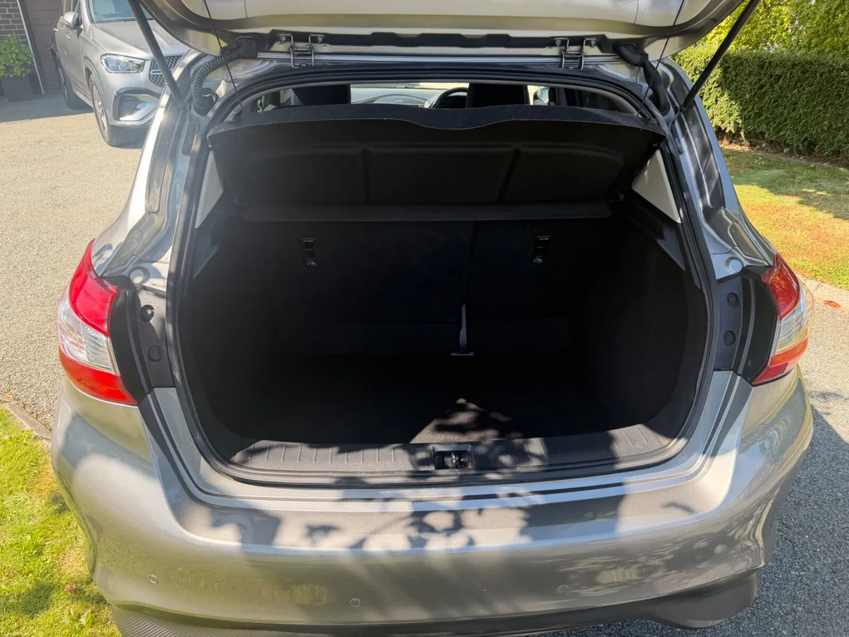 2015 Nissan Pulsar 1.2 petrol, low klm NCT 7/27 - Image 6