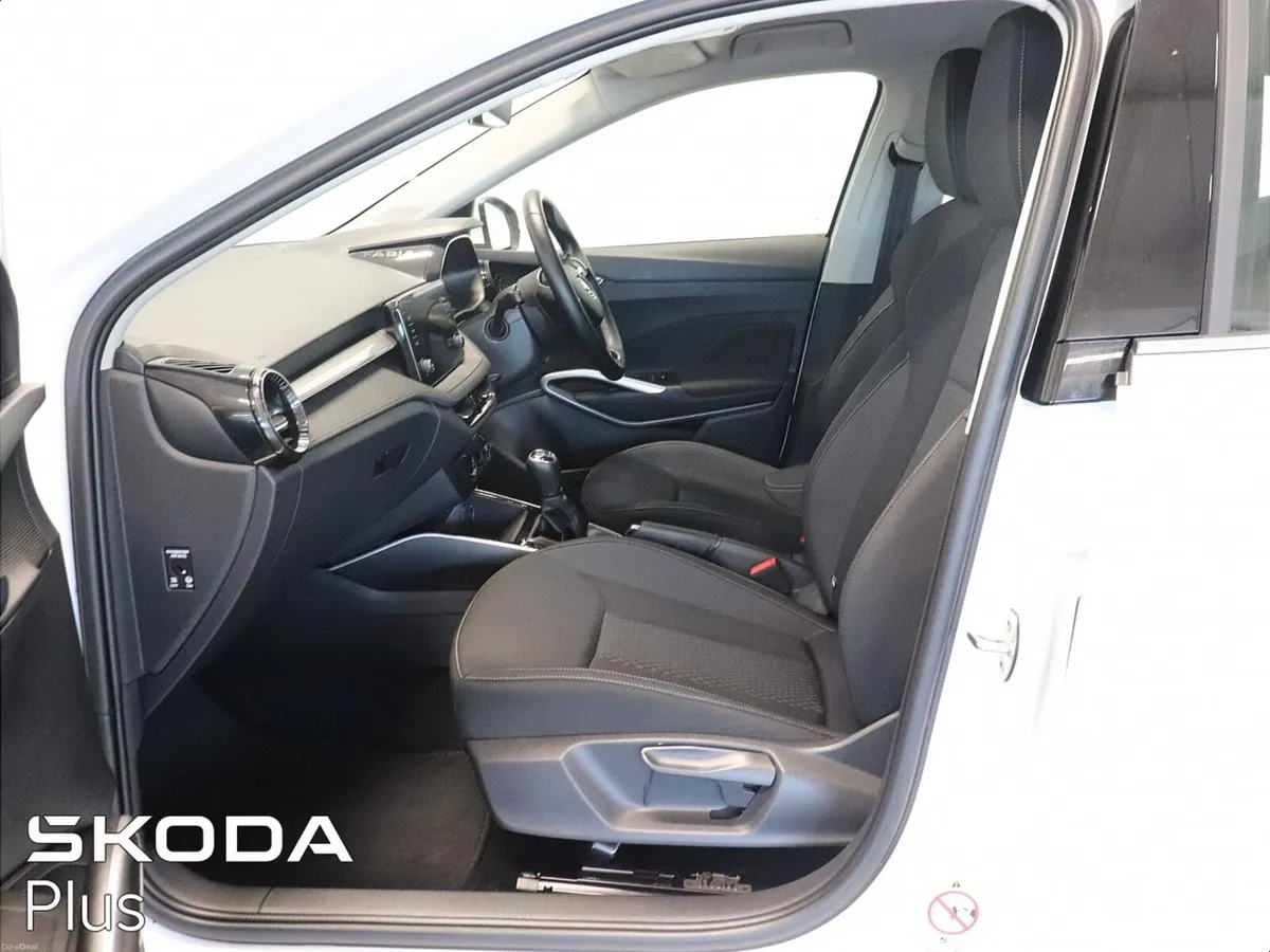Skoda Fabia 1.0 TSI 95HP STYLE - Image 4