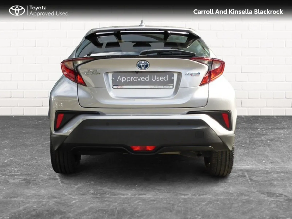 Toyota C-HR Hybrid Sport - Image 4
