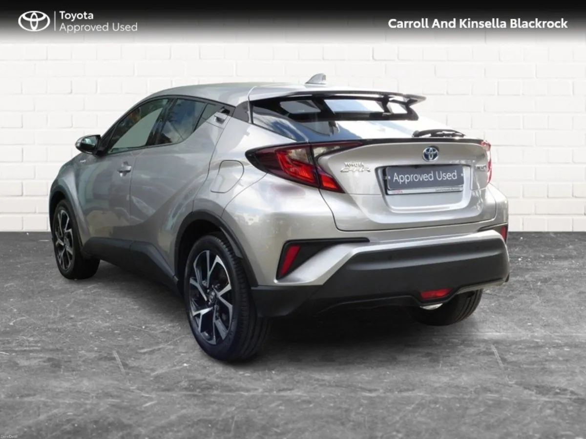 Toyota C-HR Hybrid Sport - Image 2