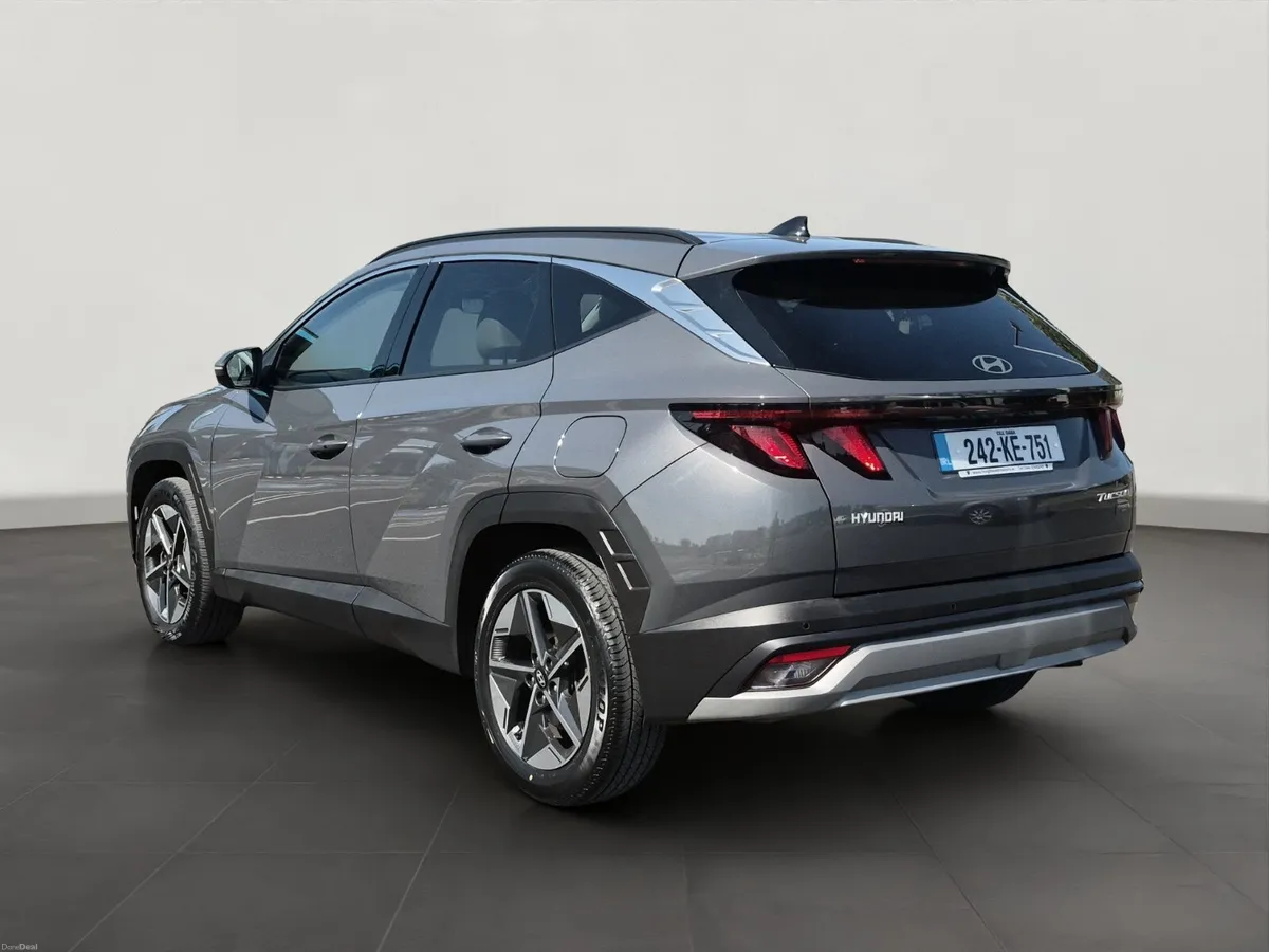 Hyundai Tucson Executive  Diesel - Image 2