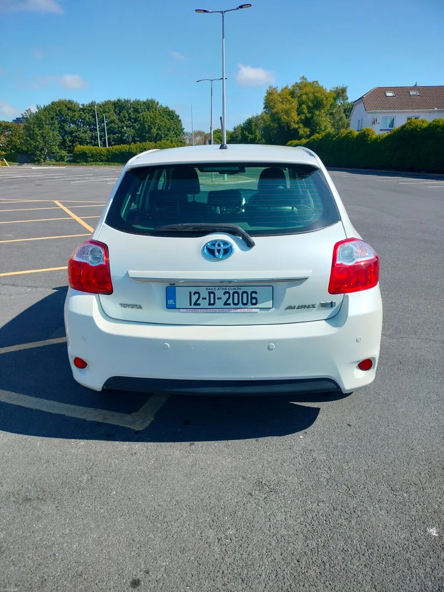Car - Image 3