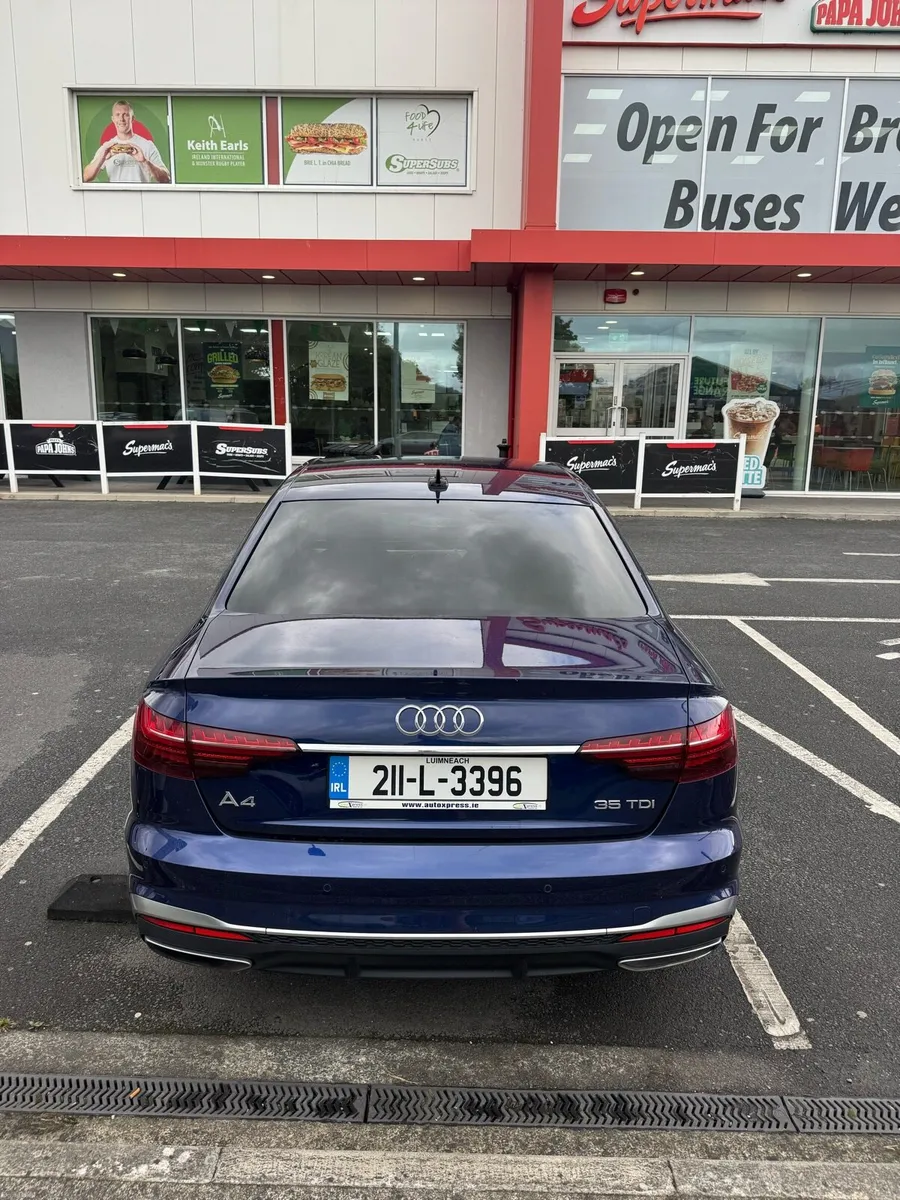 AUDI A4 S-line 2.0d - Image 2