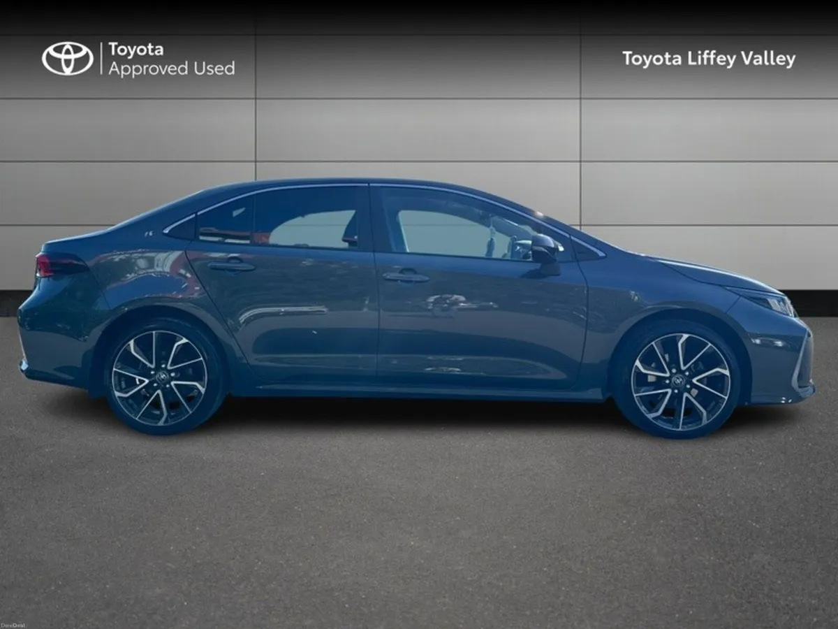 Toyota Corolla COROLLA SOL SALOON HYBRID - Image 3
