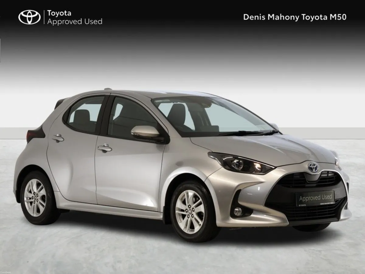 Toyota Yaris Luna Hybrid - Image 1
