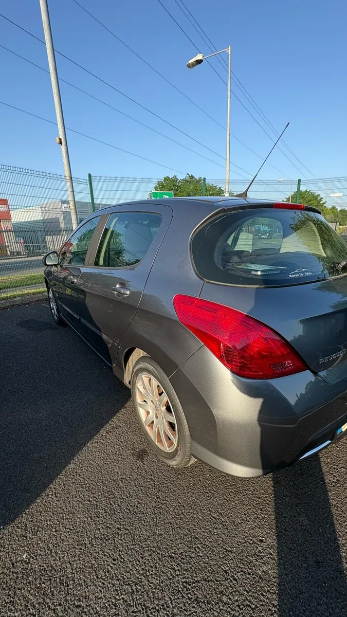 Peugeot 308 - Image 5