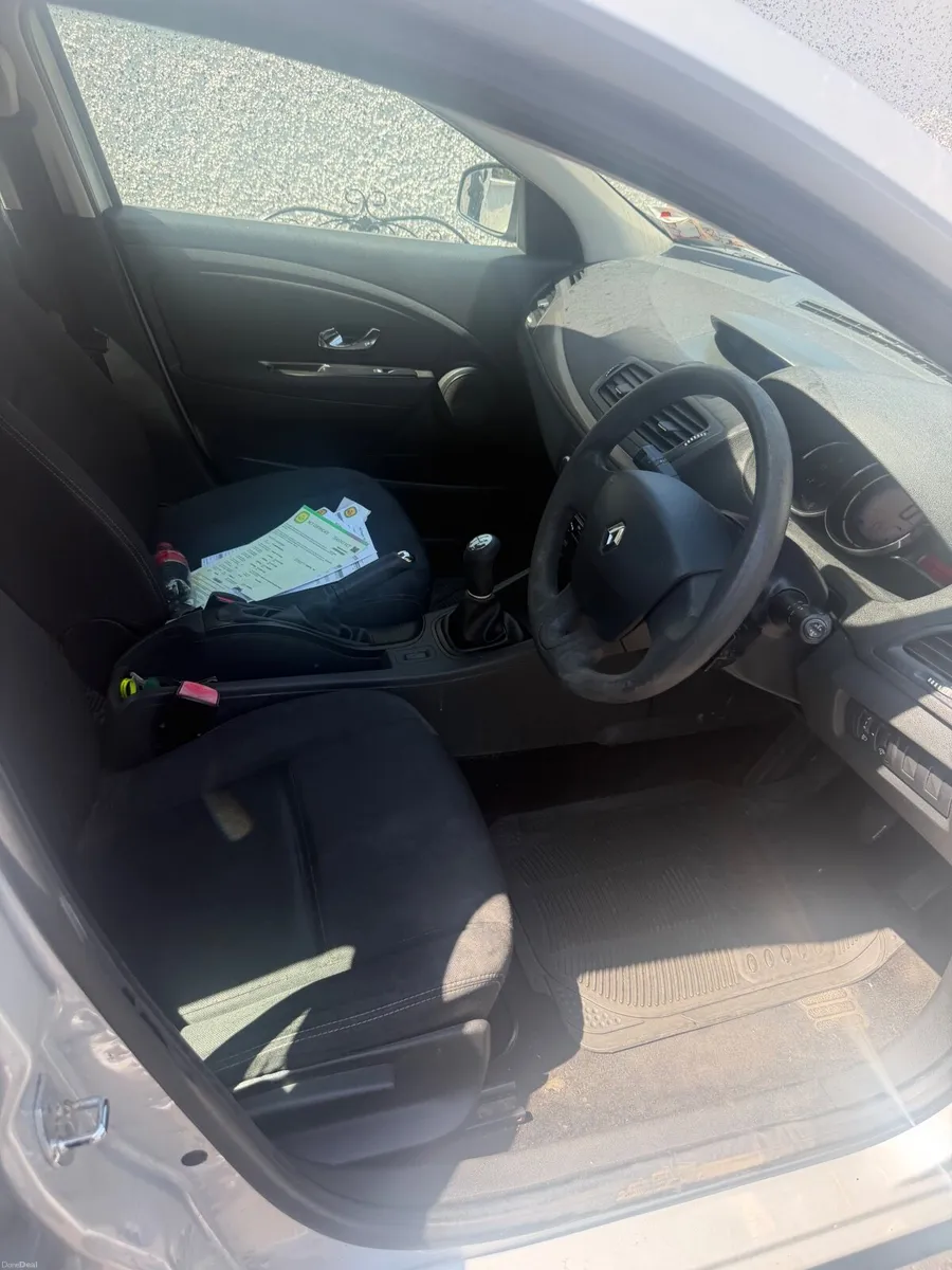 Renault Fluence 2013 - Image 3