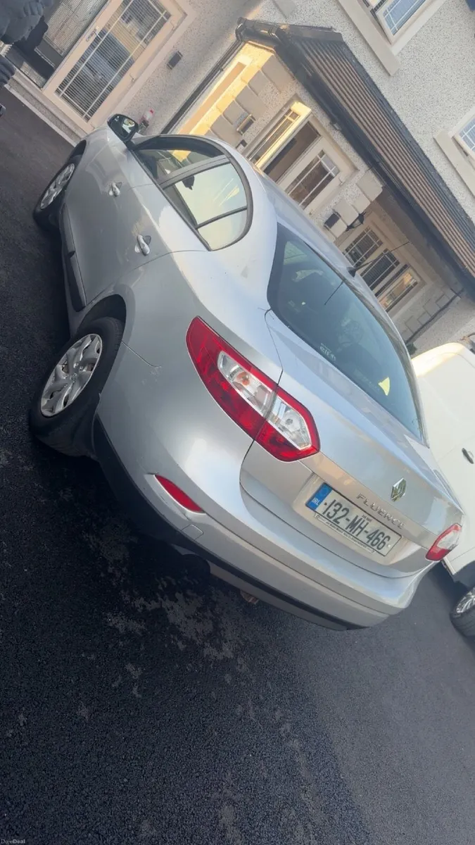 Renault Fluence 2013 - Image 2