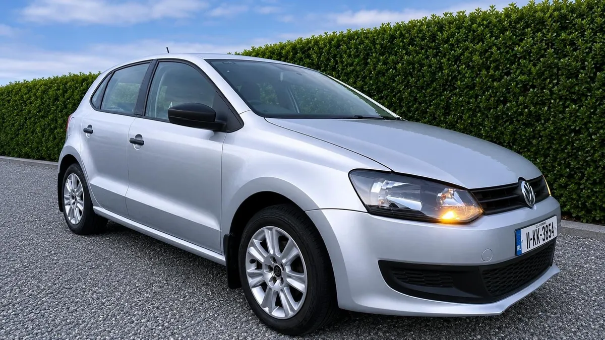 2011 Volkswagen Polo - Image 1