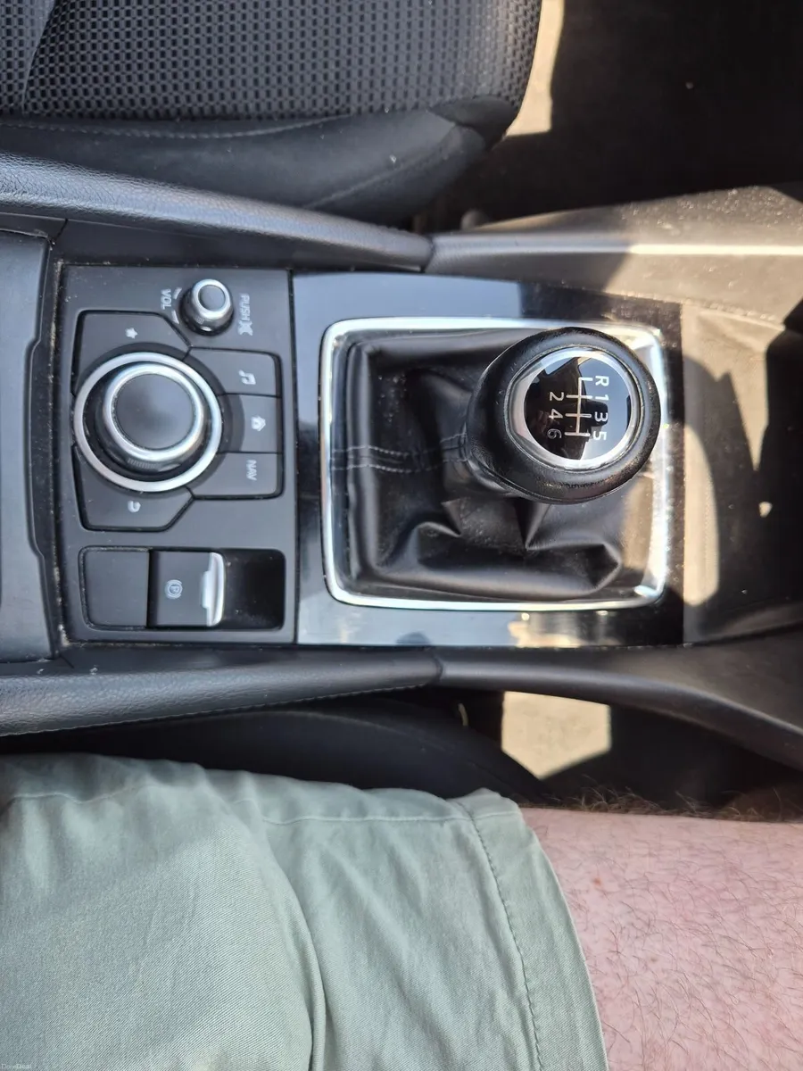 Mazda 3 2017 - Image 3