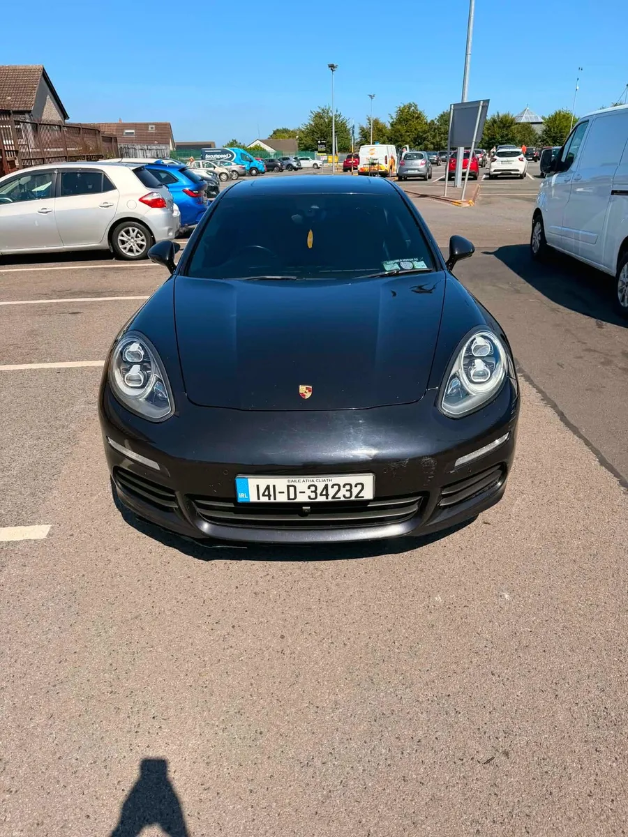 Porsche Panamera - Image 1